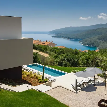 Apartment Oltremare Premium W/pool In